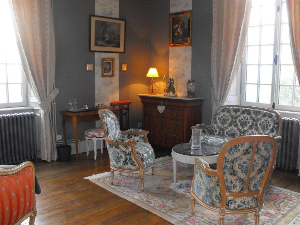 Chateau De Montbrault Fleurigné Esterno foto