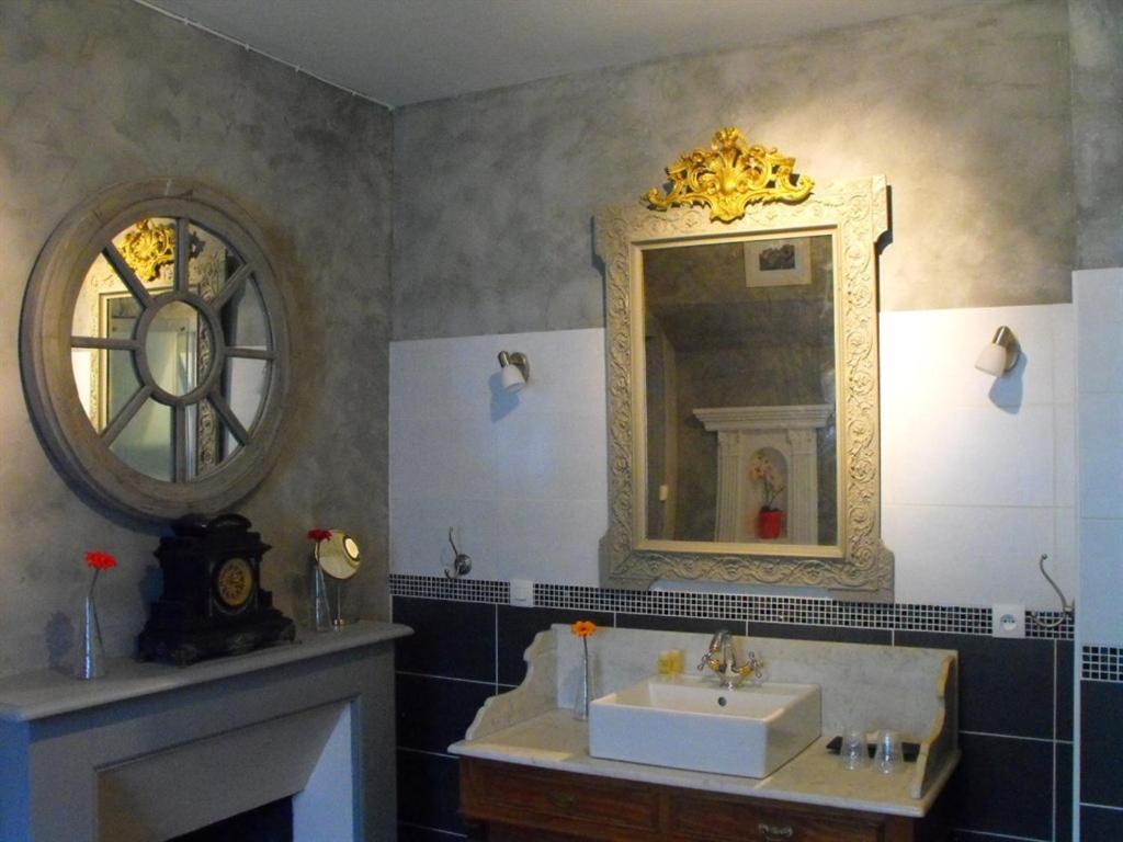 Chateau De Montbrault Fleurigné Esterno foto
