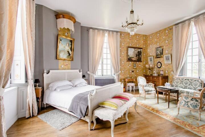 Chateau De Montbrault Fleurigné Esterno foto