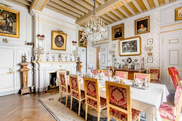Chateau De Montbrault Fleurigné Esterno foto