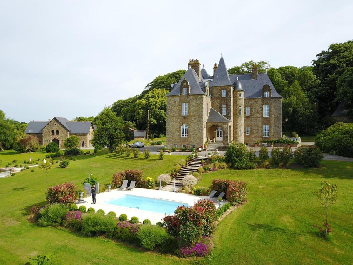 Chateau De Montbrault Fleurigné Esterno foto