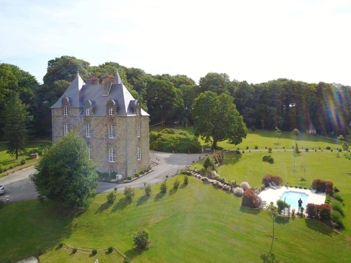 Chateau De Montbrault Fleurigné Esterno foto